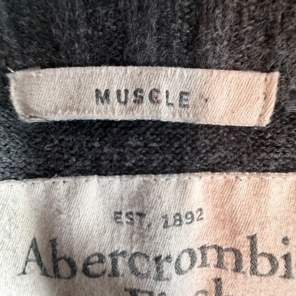 Abercrombie & Fitch Muscle Fit Crewneck Sweater Gray Moose Logo Mens M